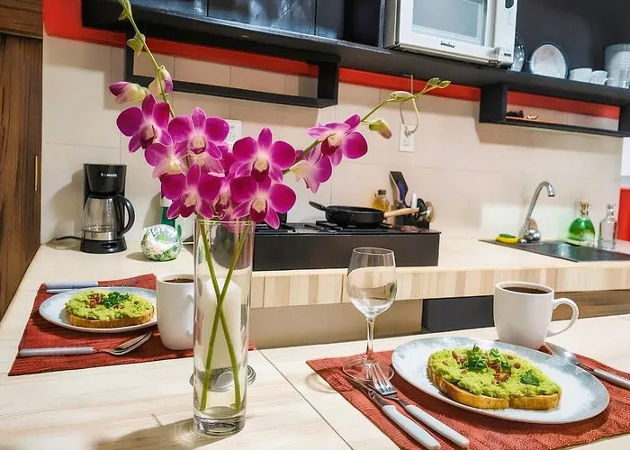 Quiet Mornings, 1br 2br Duplex, 2 Blue Flag Beaches 15 Min Walk, Free Entry, Sleeps 2-8, Full Induction Kitchen Wifi Ac Free Bikes, Markets & Minibus 10 Min, 5th Ave & Cenotes 20 Min, Ado Bus 30 Min, Free Street Parking *